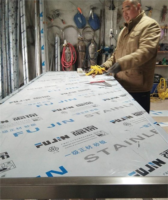 光銘防輻射工程公司產(chǎn)品生產(chǎn)中 光銘防輻射工程公司產(chǎn)品生產(chǎn)中