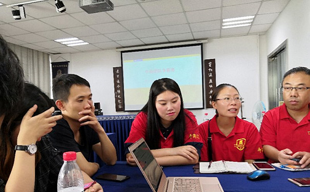 牛商爭(zhēng)霸各小組討論問(wèn)題